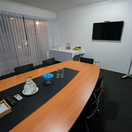 Perth Ascot Central Apartment Hotel Official-3
